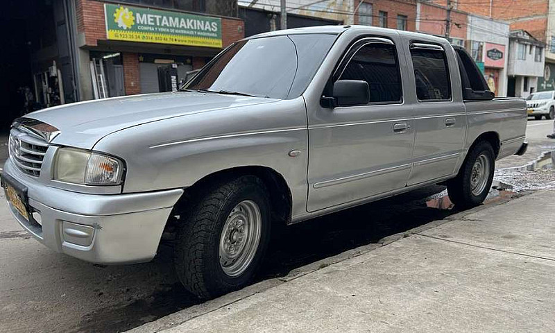 Camioneta Mazda B 22...