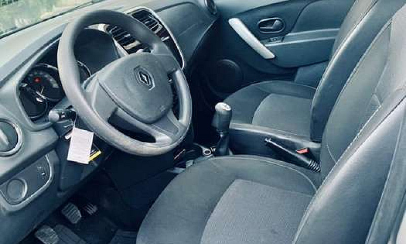 Renault Logan...