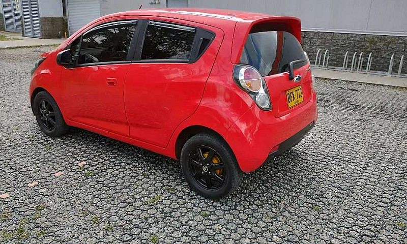 Vendo Chevrolet Spar...
