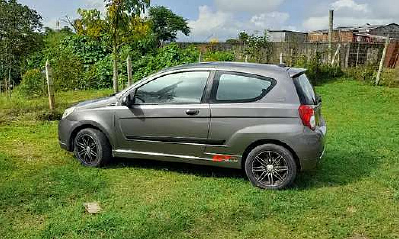 Vendo Aveo 2011 Soat...