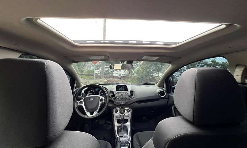Vendo Ford Fiesta 20...