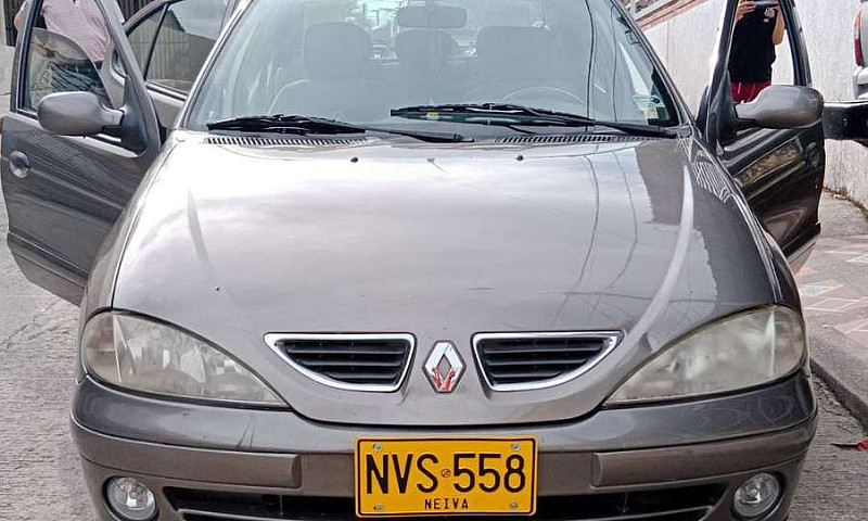 Se Vende Carro Renau...