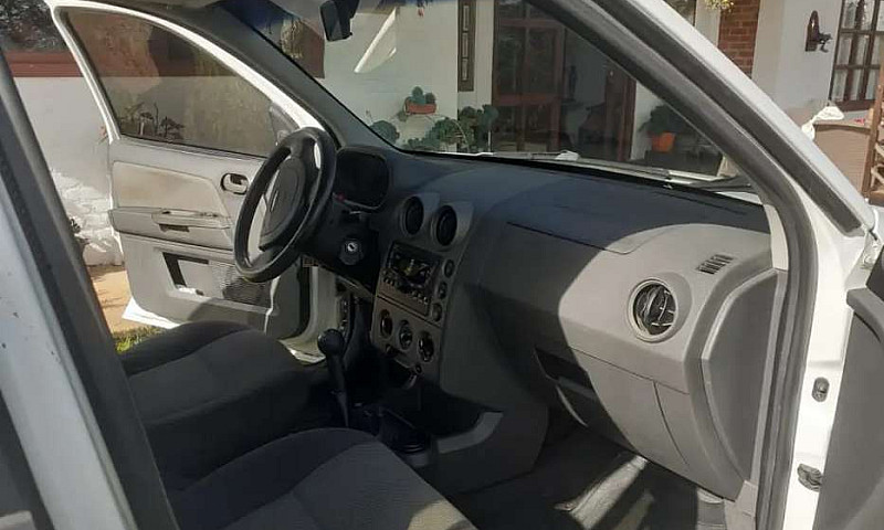 Vendo Ford 2006 En B...