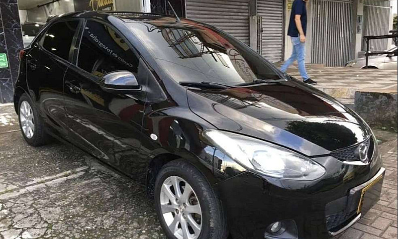 Vendo Mazad 2 Modelo...