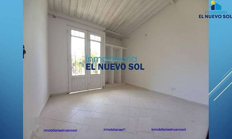 ¡Compra Hermosa Casa...