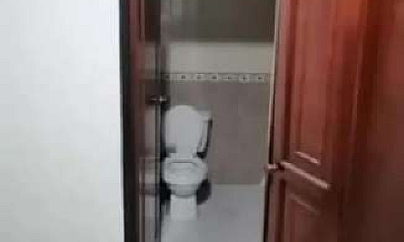 Se Vende Casa...