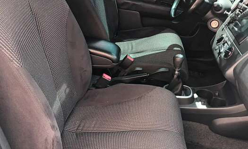 Se Venda Nissan Tiid...