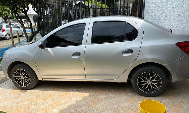 Renault Logan 2019...