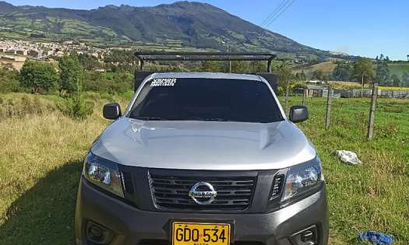 Impecable Nissan Fro...