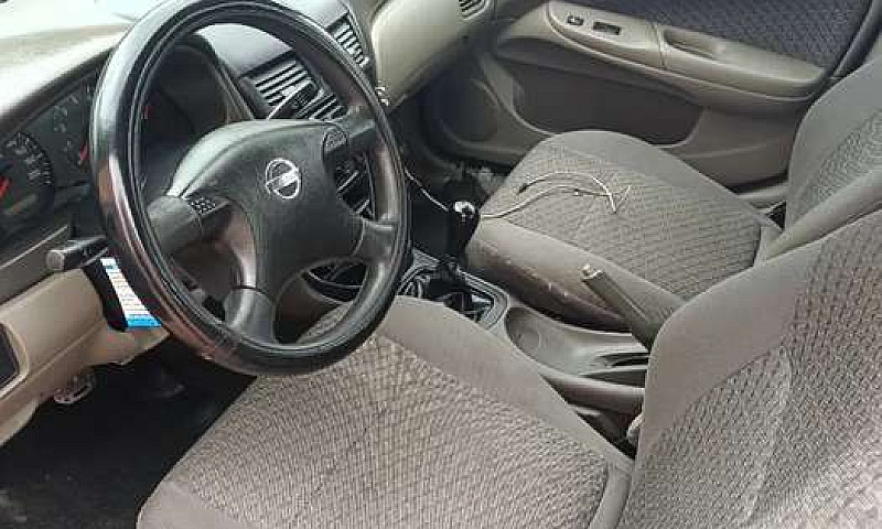 Vendo Nissan Sentra ...