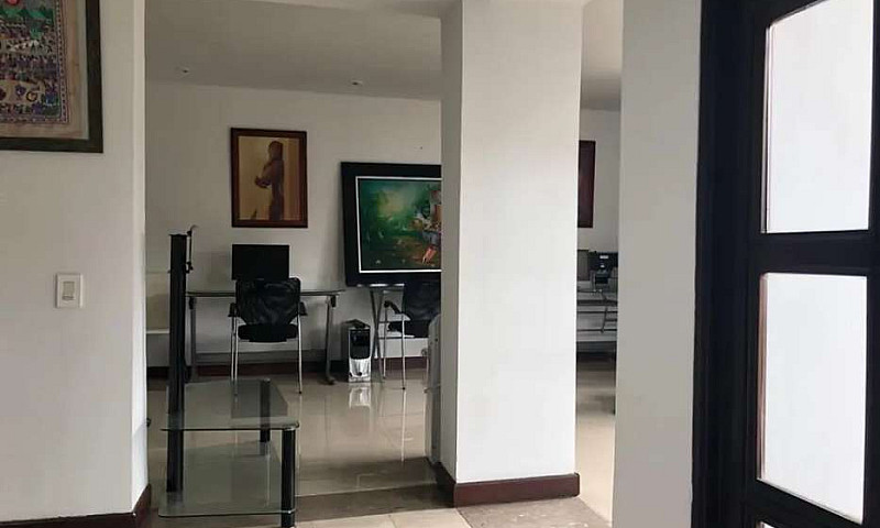 Penthouse Oeste Cali...