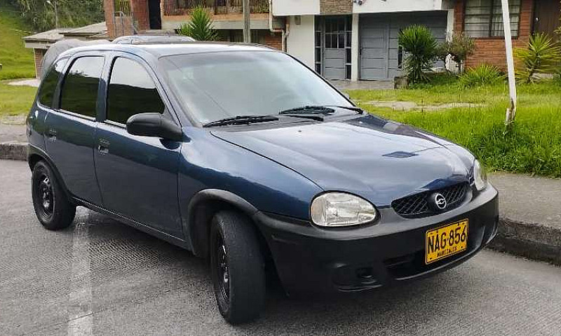Chevrolet Corsa 2003...