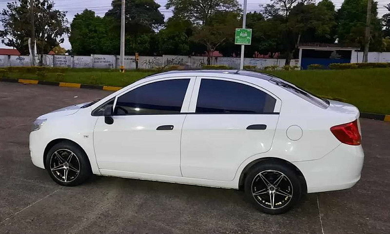 Carro En Excelente E...