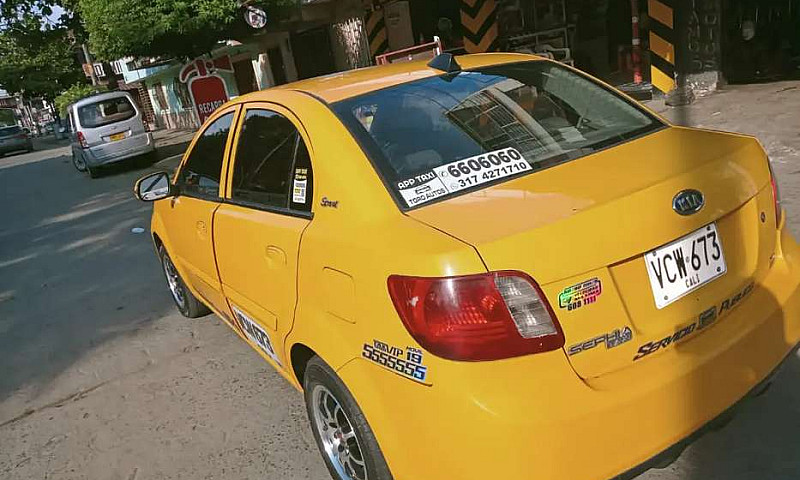Vendo Kia Sephia...