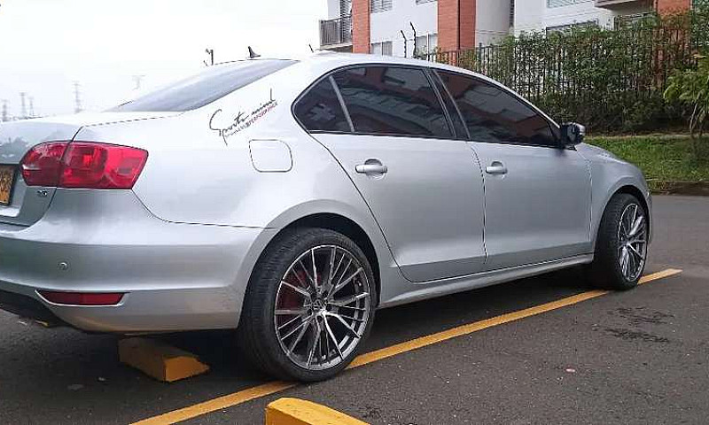 Volkswagen Jetta 201...
