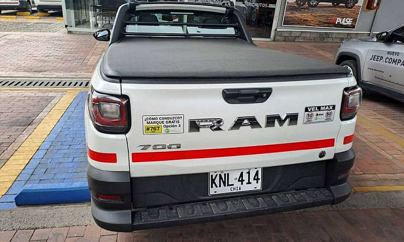 Ram 700 Placa Blanca...