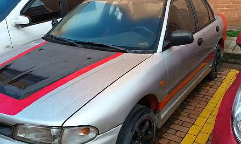 Mitsubishi Lancer Mo...