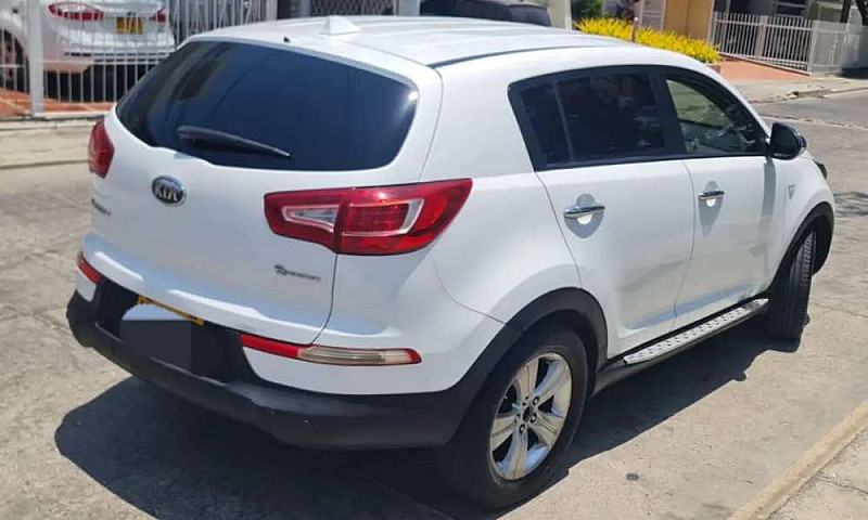 Kia Sportage Revolut...