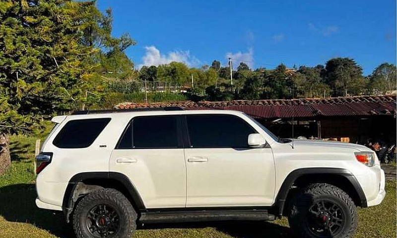 Vendo Toyota 4Runner...