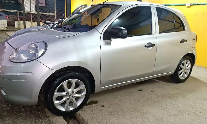 Nissan March 2015...