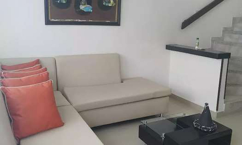 Arriendo Casa Amobla...