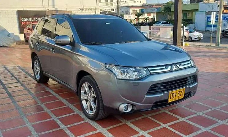 Mitsubishi Outlander...