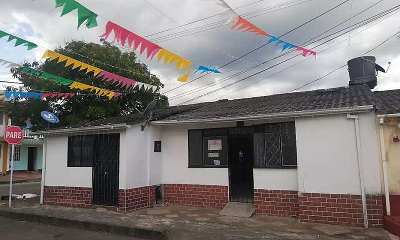 Casa En Venta Esquin...