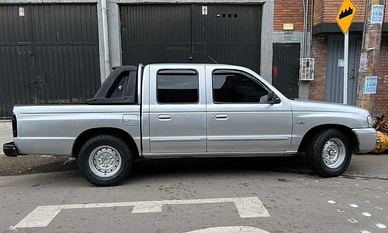 Camioneta Mazda B 22...