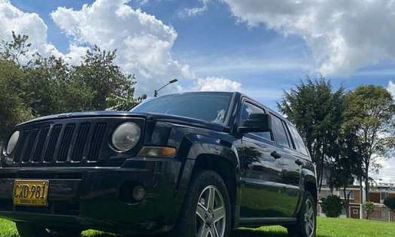 Vendo Jeep Patriot...