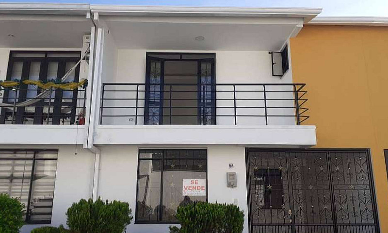 Se Vende Casa De Dos...
