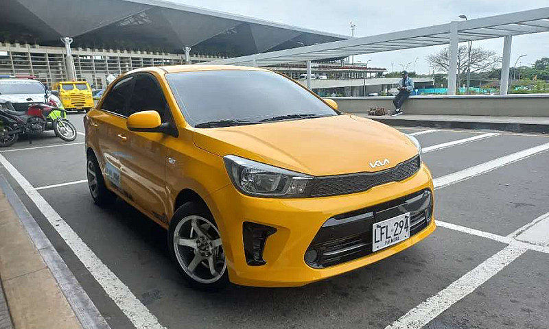 Hermoso Taxi Kia Sep...