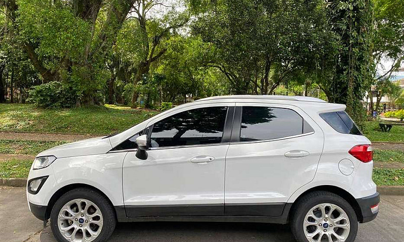Ford Ecosport Titanu...