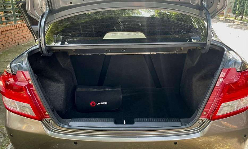 Suzuki Dzire Tam 202...