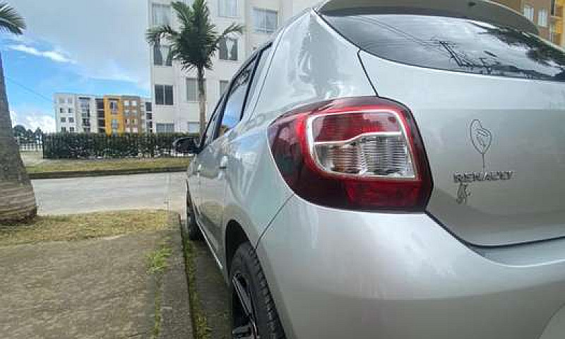 Vendo Renault Sander...