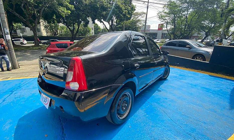 Renault Logan Dynami...