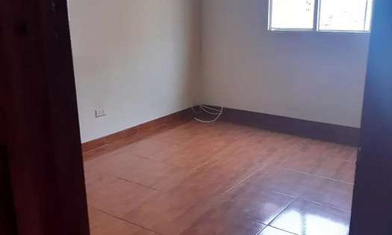 Se Vende Casa De Tre...