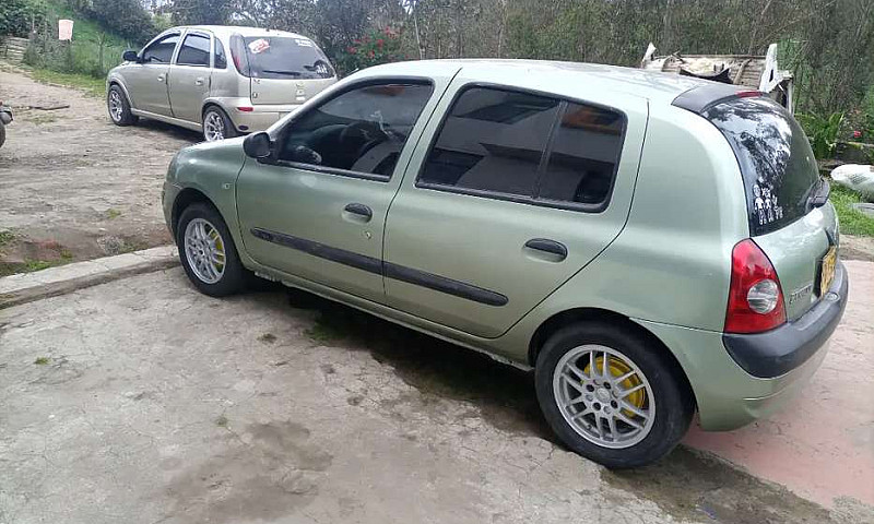 Renault Clio...