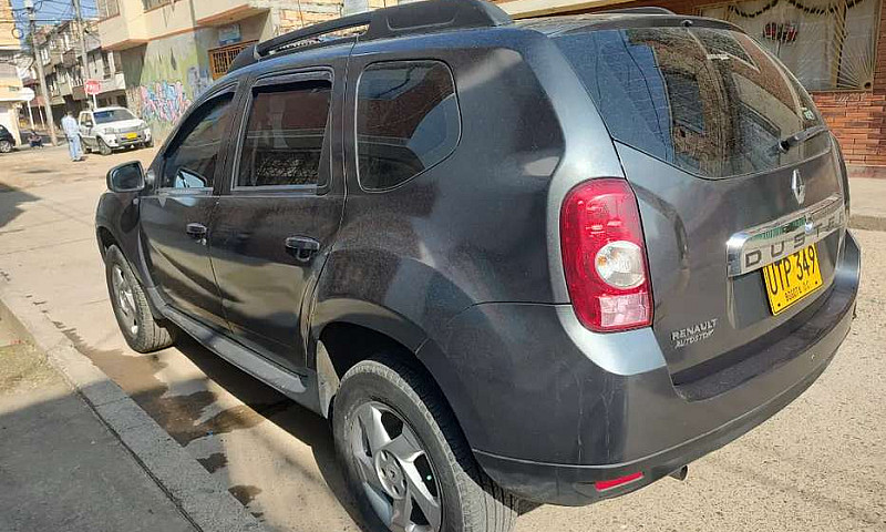 Vendo Renault Duster...