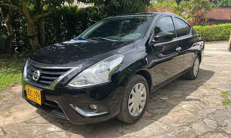 Nissan Versa 2015 Du...