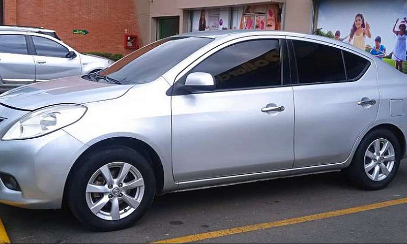 Espectacular Nissan ...