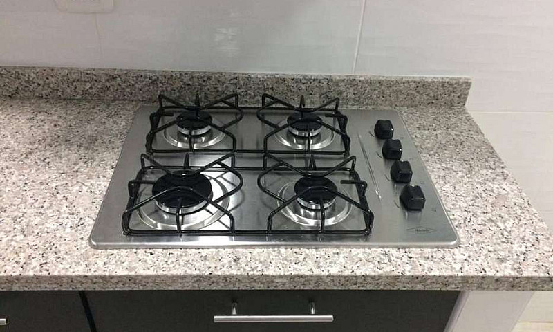 Se Arrienda Apto Con...