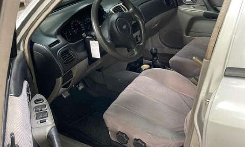 Ford Laser 2006 Mecá...