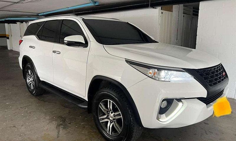 Toyota Fortuner...