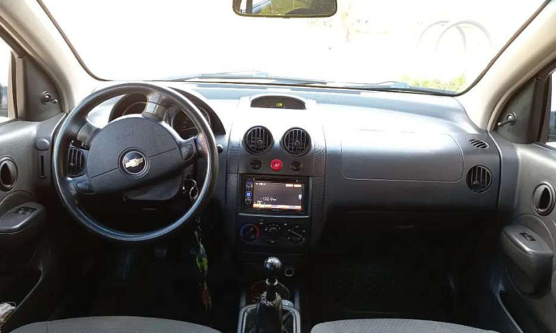 Vendo Aveo 1.6 Sedan...