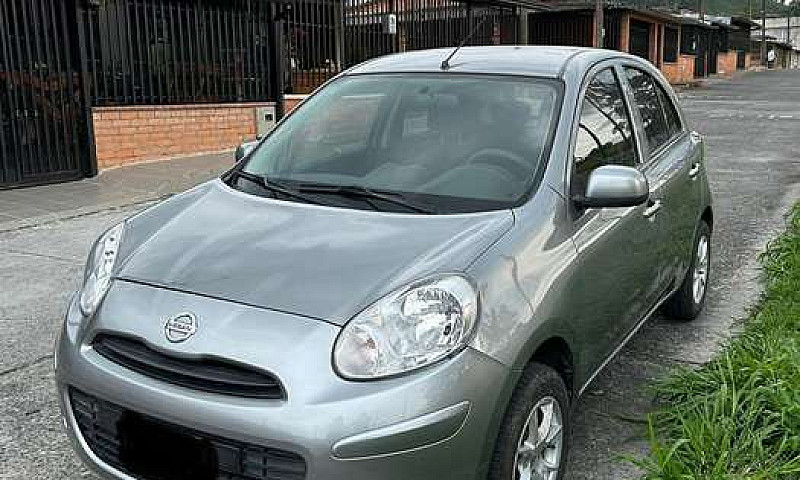 Hermoso Nissan March...