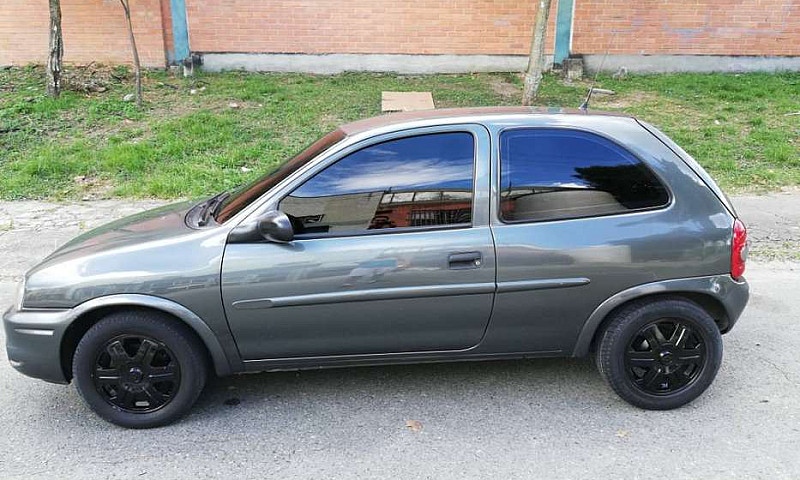 Vendo Chevrolet Cors...