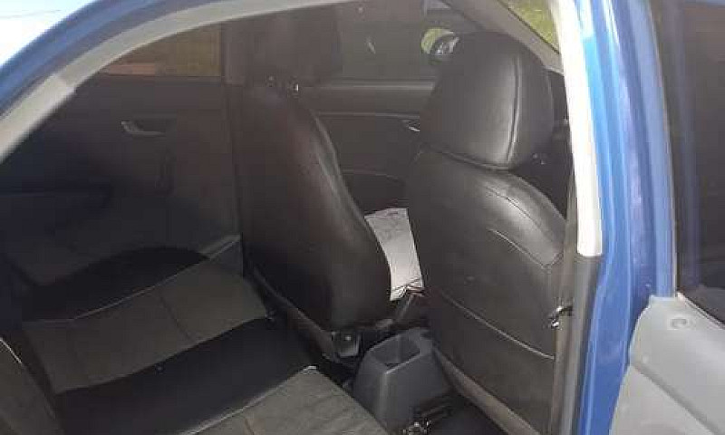 Vendo Hyundai Eon 20...