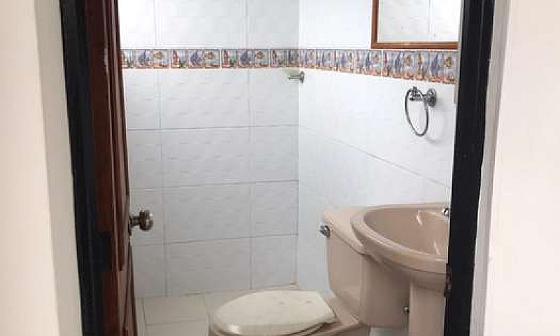 Arriendo Apto Villav...