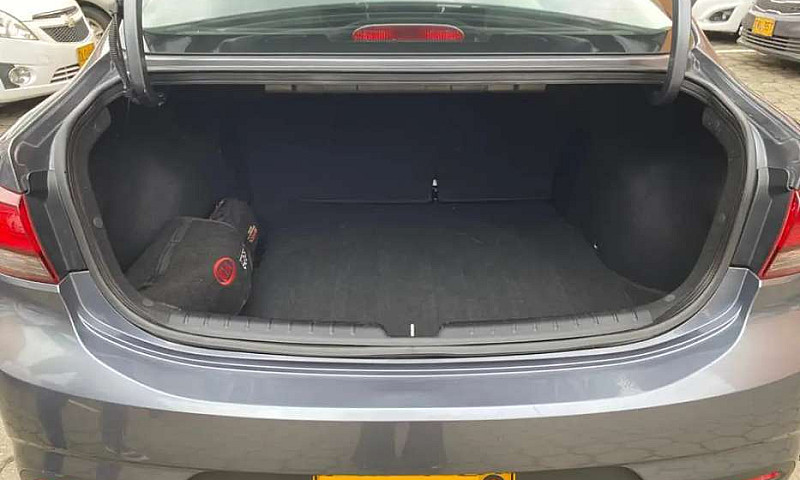 Vendo Kia Rio...
