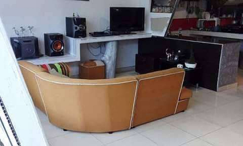 Vendo Amplia Casa...